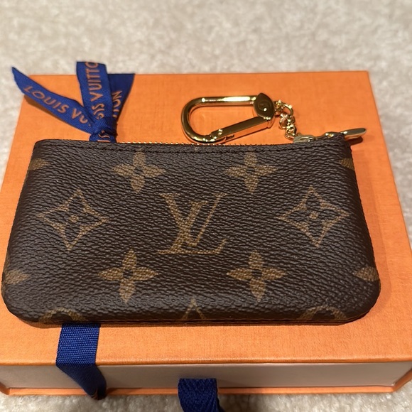 Authentic Louis Vuitton monogram key pouch - Picture 3 of 4